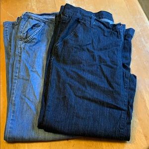 Lot of two Old Navy women’s jeans “The Flirt” 16